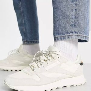 Reebok leather off-white sneakers
